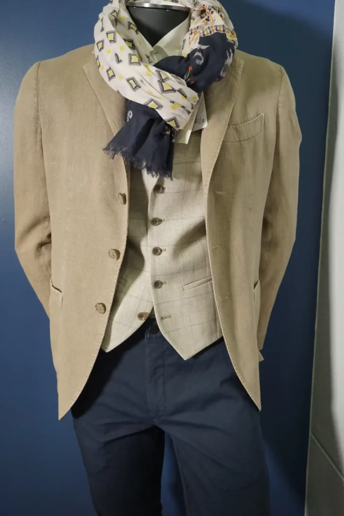 Veste Santaniello, chino MMX, gilet Roy Robson 1